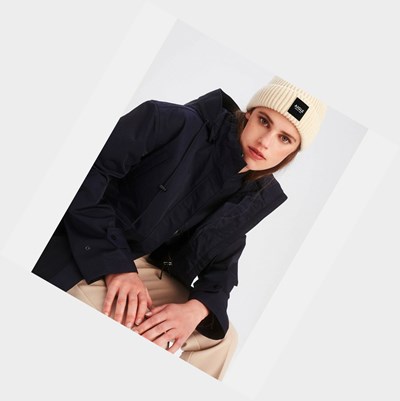 Aigle The Short Country-inspired Women's Parkas Black | 942-RSKBOA